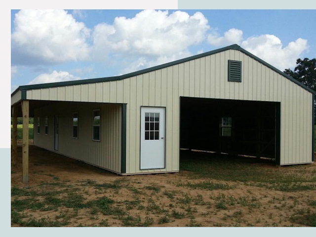 Строительство конюшен в Кузнецке