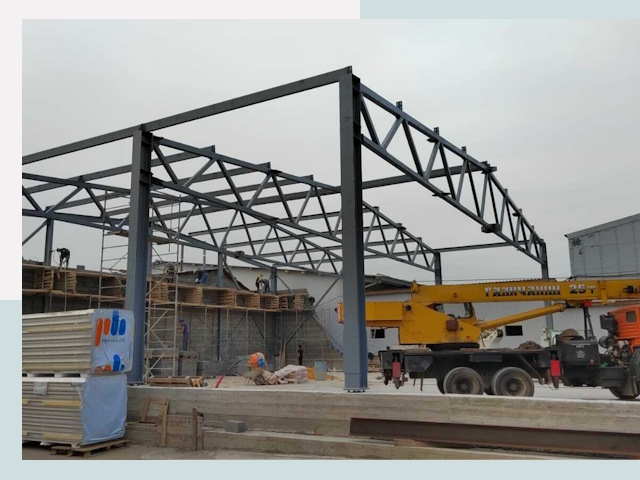 Строительство цехов в Кузнецке